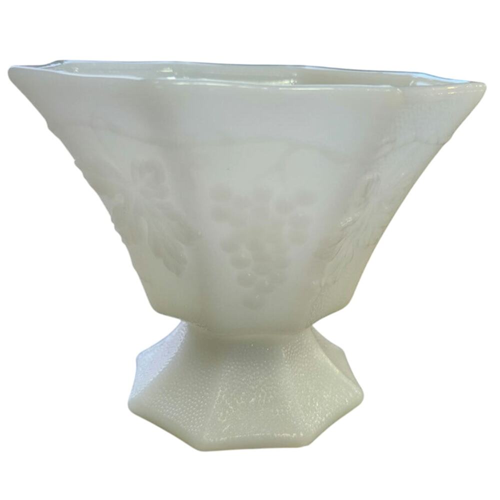 Vintage milk glass fruit compote bowl anchor hocking